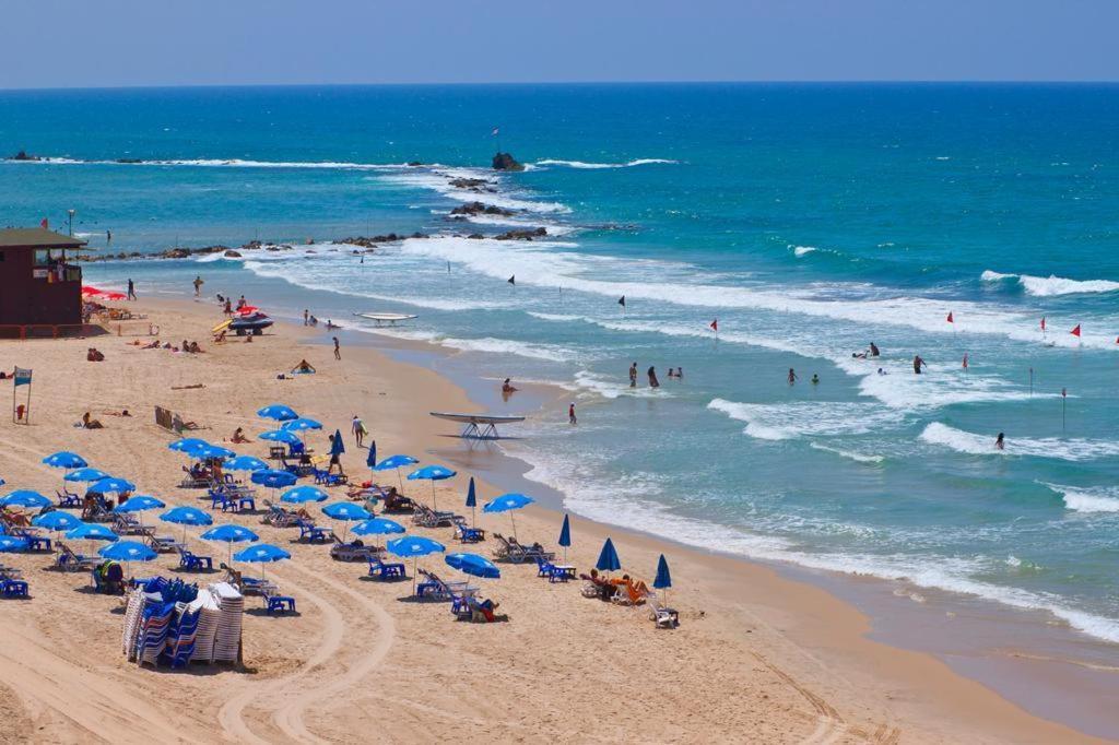 Isramax Apartment Near The Beach. Bat Yam Exterior photo